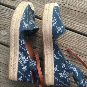 👖LUCKY🍀BRAND Denim Bandana Espadrille Wedges